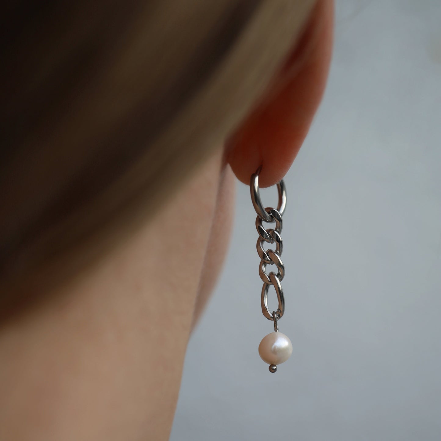 Pendientes de perlas blancas
