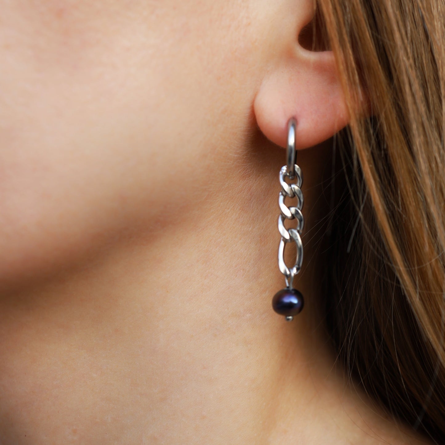 Pendientes de perlas negras
