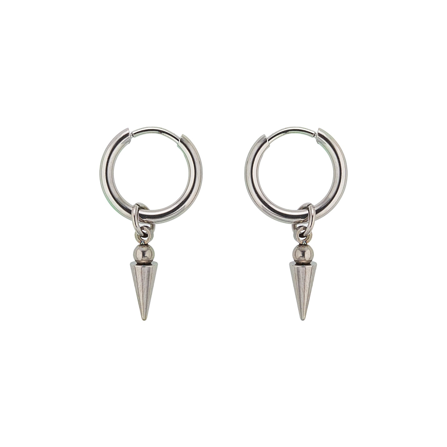 Pendientes con tachuelas. Opción 1.