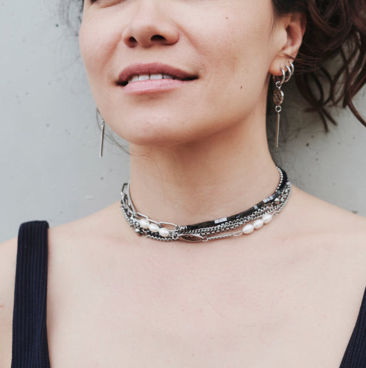 Necklace / bracelet "Barbed wire style pearls"