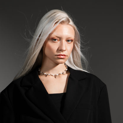 CHIMERA Fang White collar