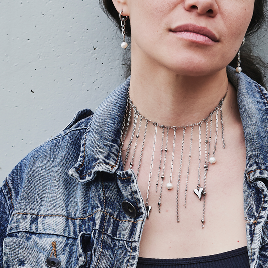 Necklace / bracelet "Barbed wire style pearls"