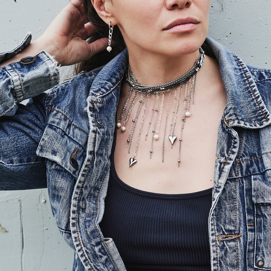 Collar "Camaleón + Corazones de Perlas"