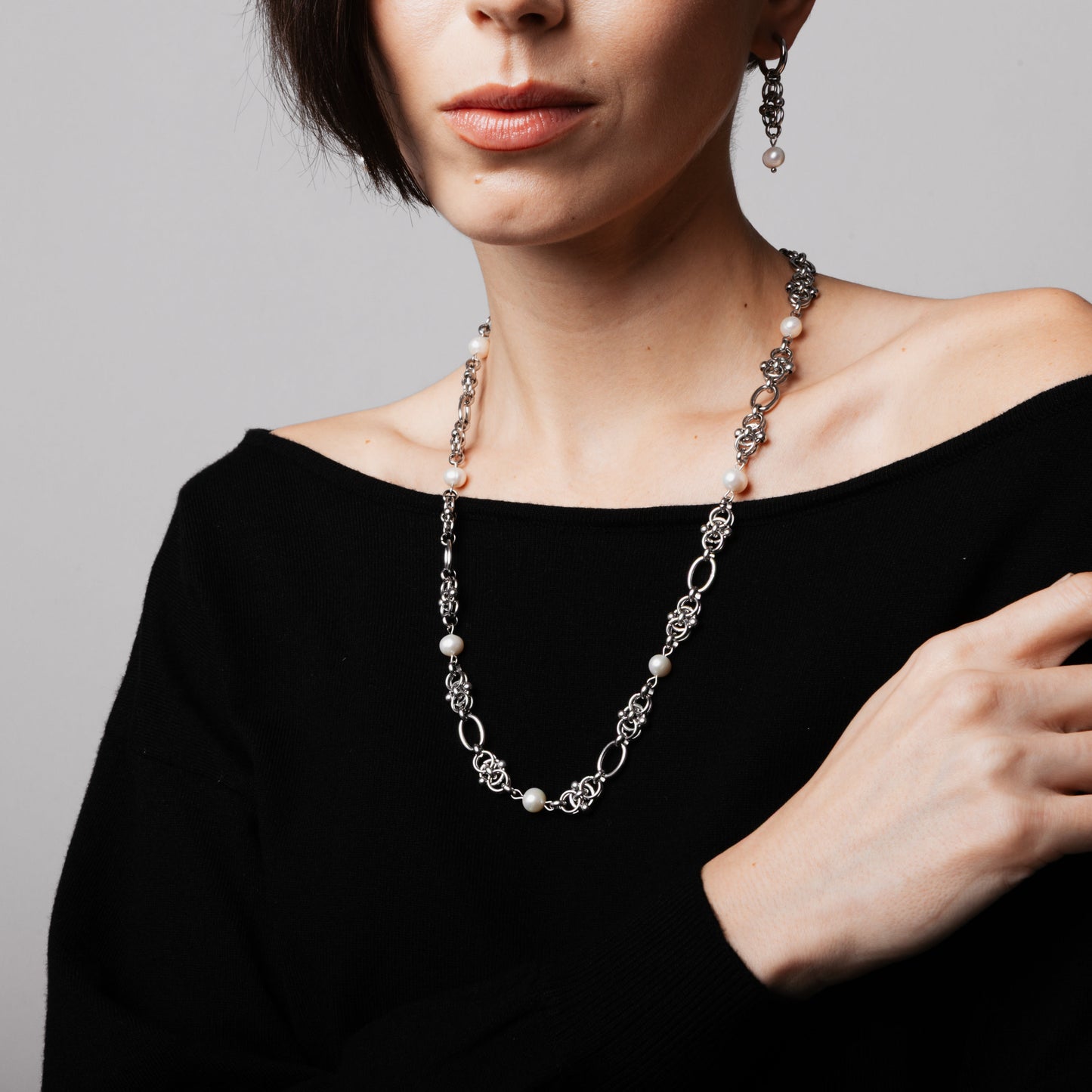 CHIMERA Vein White collar