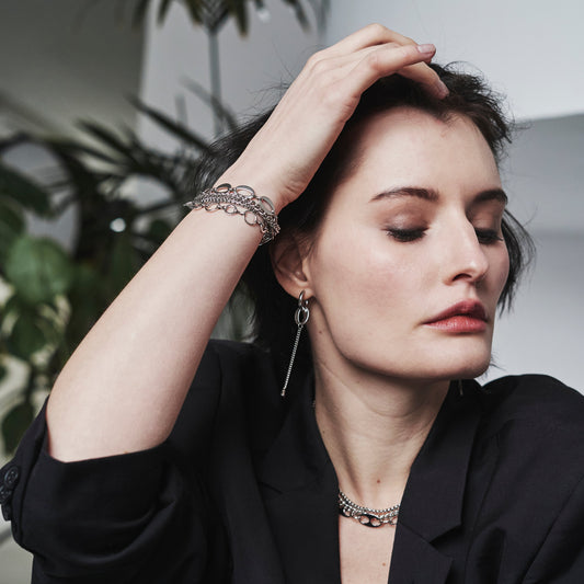 Necklace / bracelet "Barbed wire style pearls"