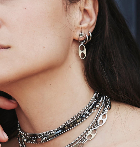 Short "Infinity N7" earrings